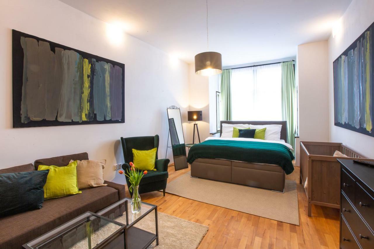 Modern Family Apt. With Central Square Entrance Hradec Králové Extérieur photo